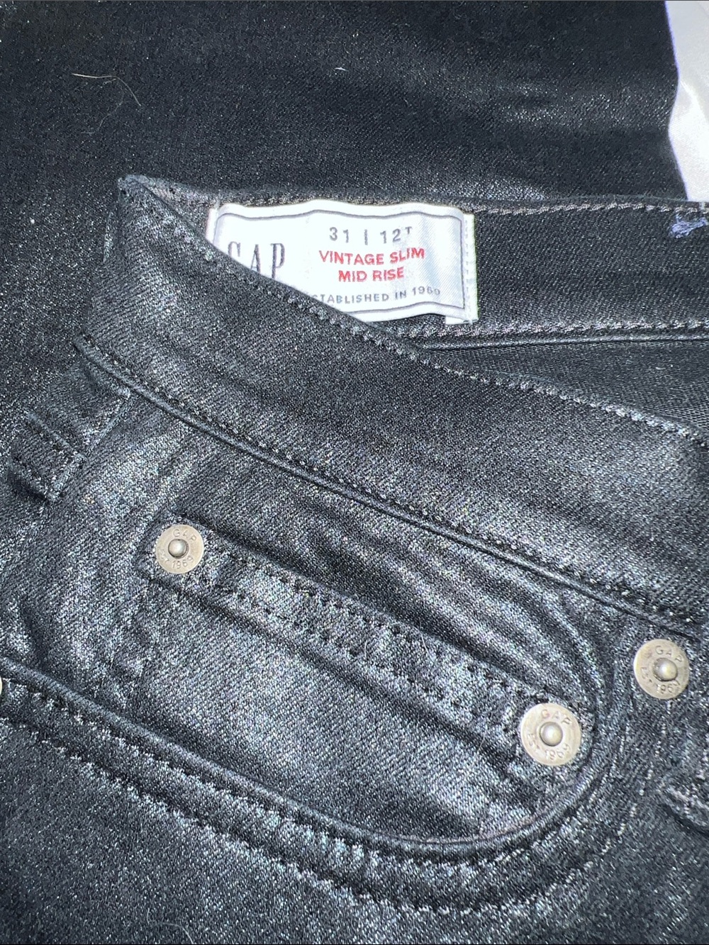 GAP Men’s Slim Mid Rise Jeans — Black Denim